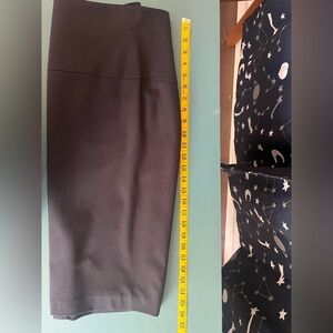 Kenneth Cole Reaction Black Garment